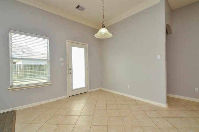Building Photo - 6726 Oakman Ln
