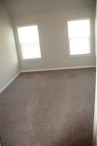 Building Photo - 4615 Elderberry St
