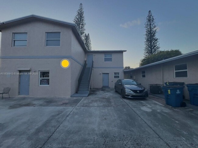 Primary Photo - 2099 NW 26th Ave