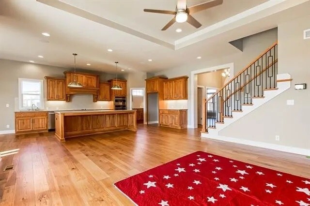 Kitchen - 17332 Ballentine St