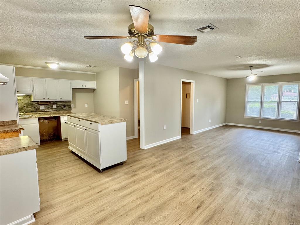 Building Photo - 6443 Yates Ct