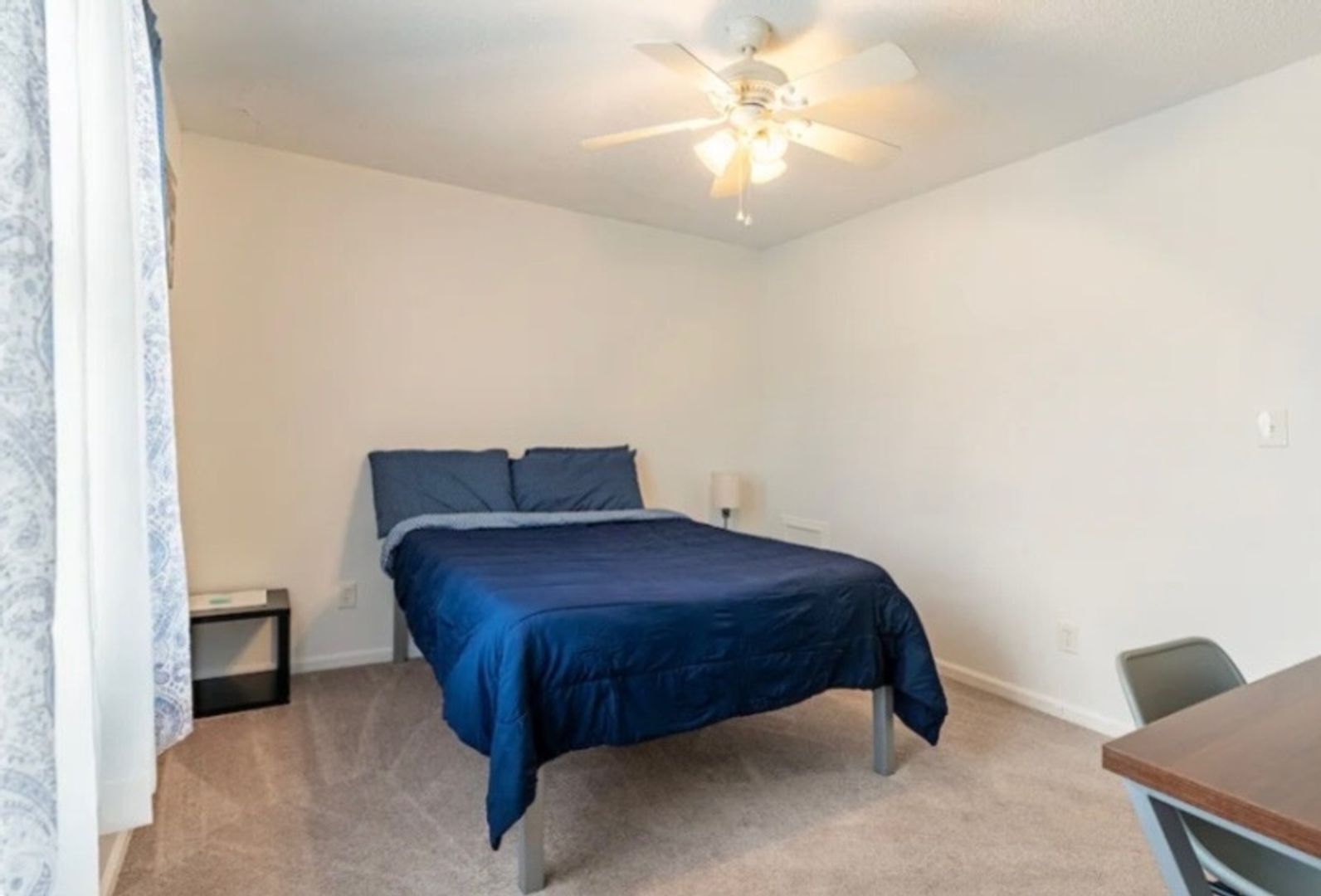 Building Photo - 400 17th Ave S