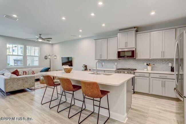 Building Photo - 3570 Marsh Reserve Blvd