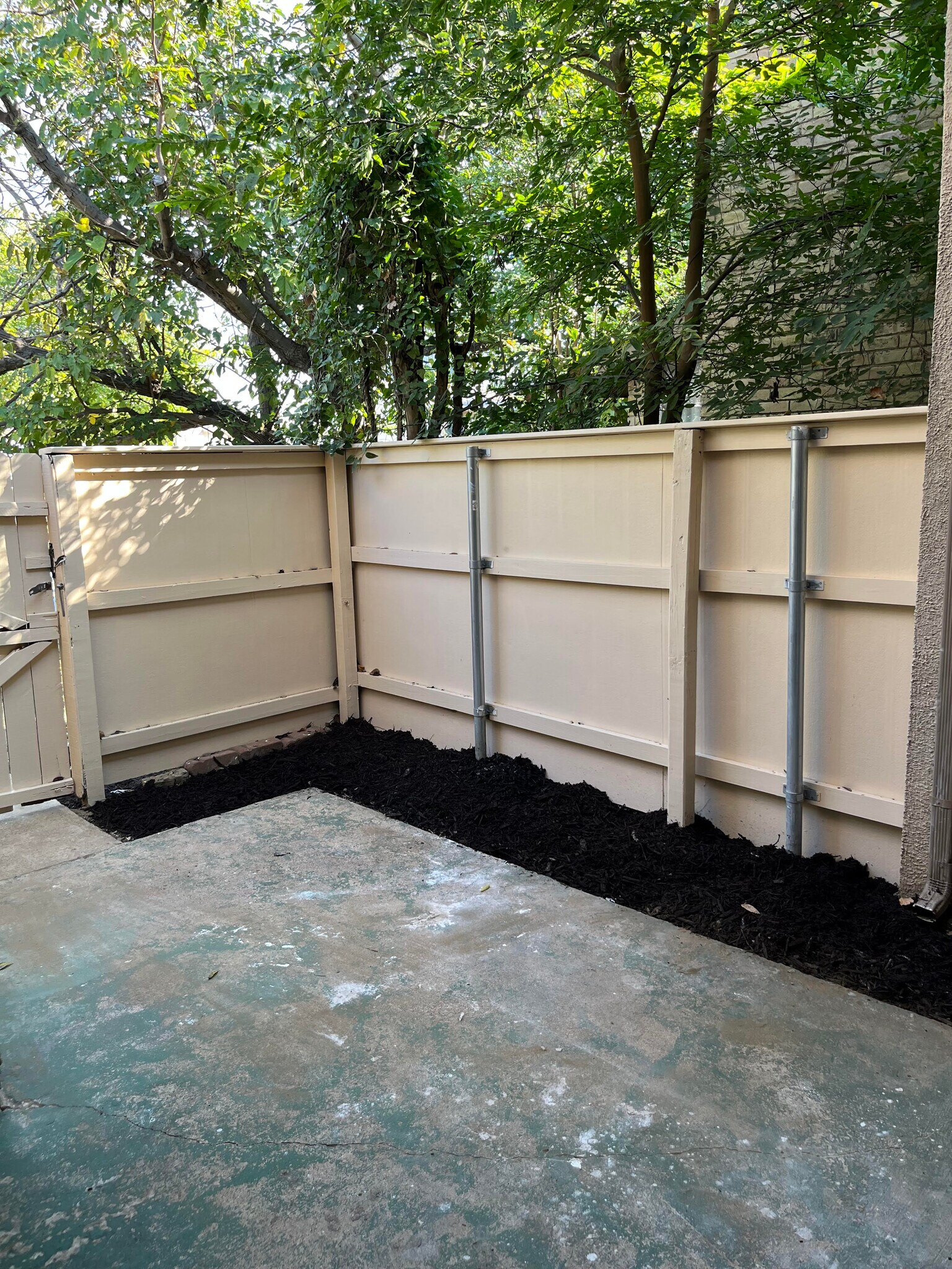 Building Photo - 5614 Harvest Hill Rd