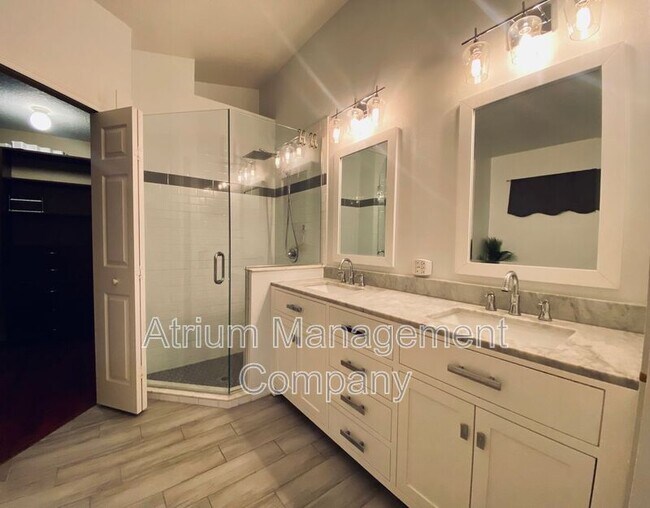 Building Photo - 15412 Amberbeam Blvd