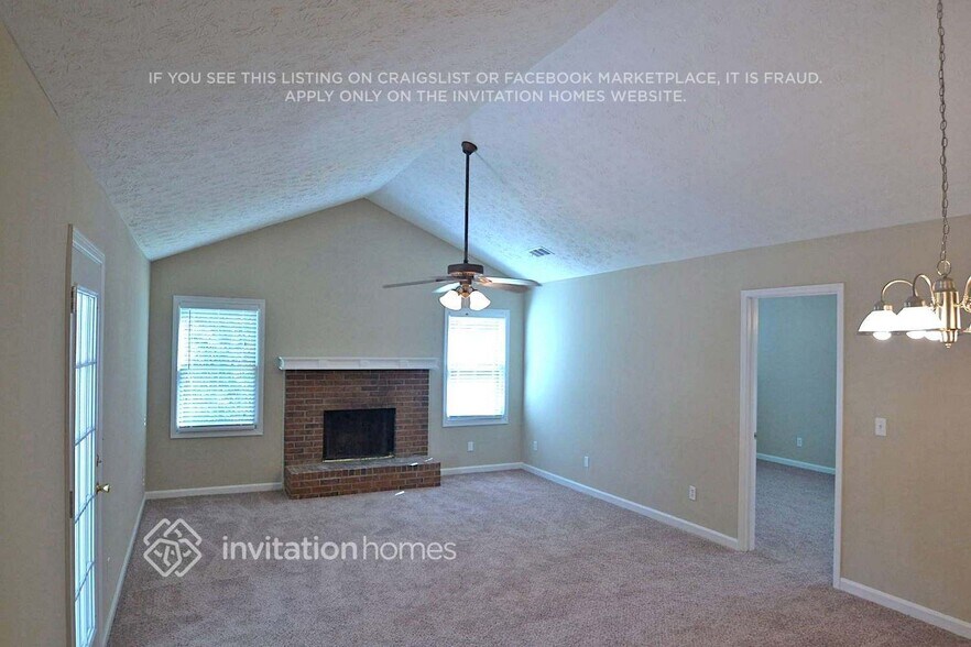 Building Photo - 1631 Daniel Ln