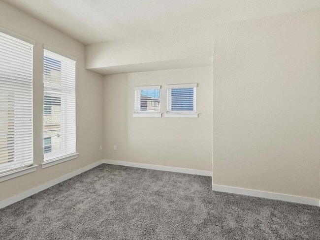 Building Photo - 830 Frederick Commons