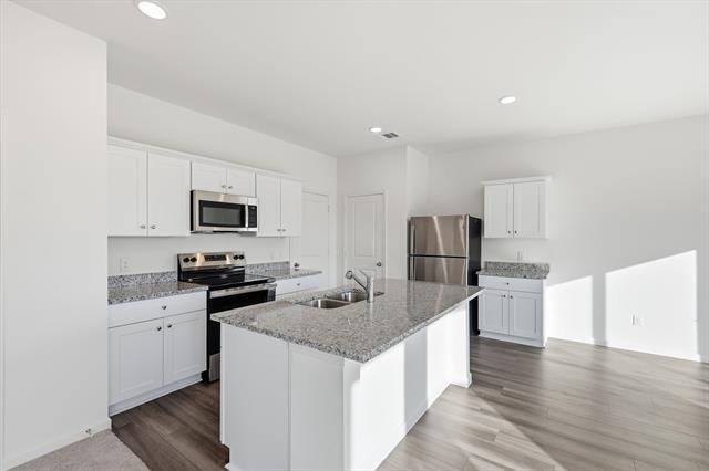 Building Photo - 2008 Prairie Ln