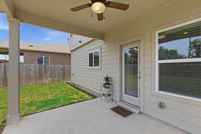Building Photo - 6407 Principale Dr