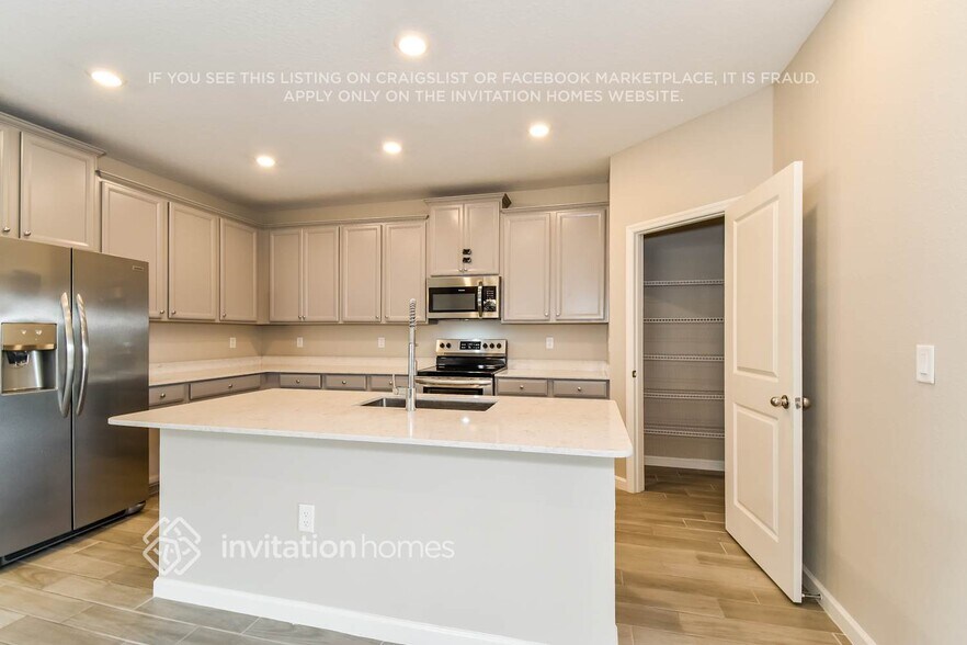 Building Photo - 7973 Thyme Trl