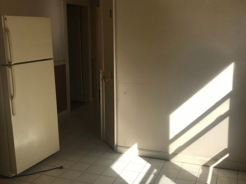 Building Photo - 8 Auburn Ave