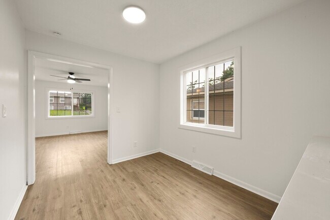 Building Photo - 514 Maier Dr