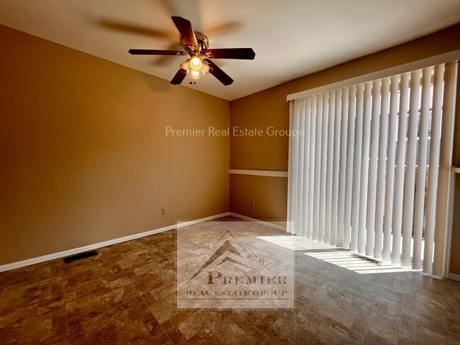 Building Photo - 3921 Donney Brook Ct