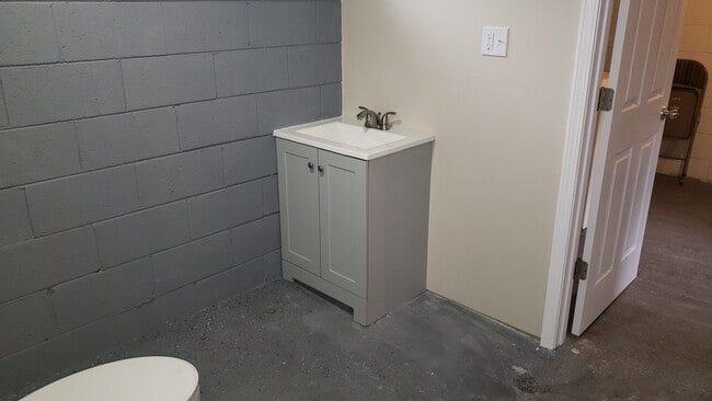 Building Photo - 28833 Groveland St