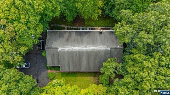 Building Photo - 87 Poplar St