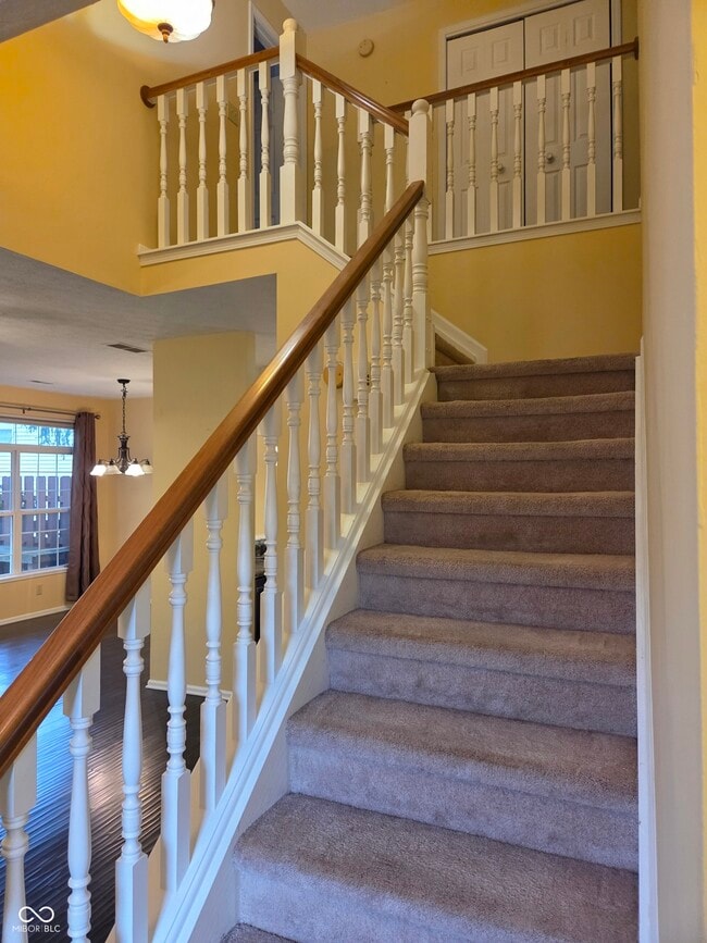 Building Photo - 1012 Grovewood Dr