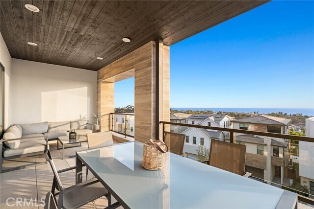 Building Photo - 26304 Paseo Horizonte