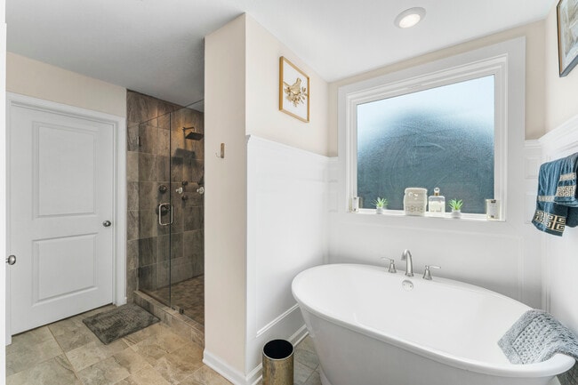 Building Photo - 9928 Long Leaf Pne Dr