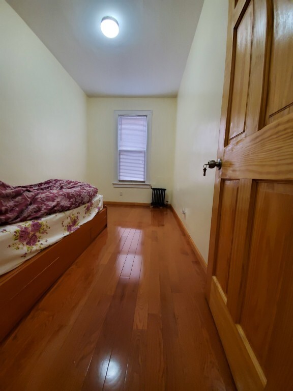 Building Photo - *Oversized three bedroom for rent quiet co...