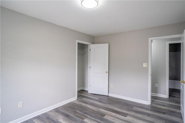 Building Photo - 3243 Newtons Crest Cir