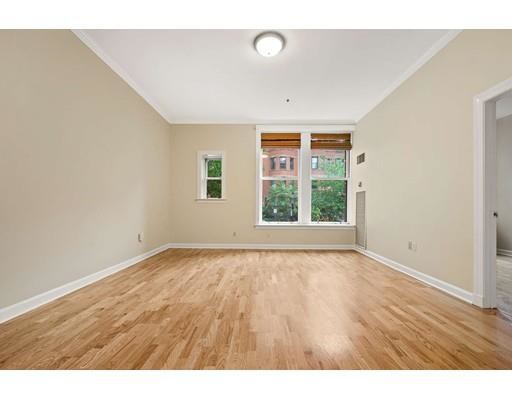 Building Photo - 416 Marlborough St