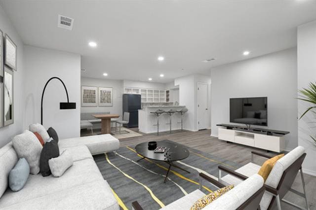 Building Photo - 718 Skyline Dr