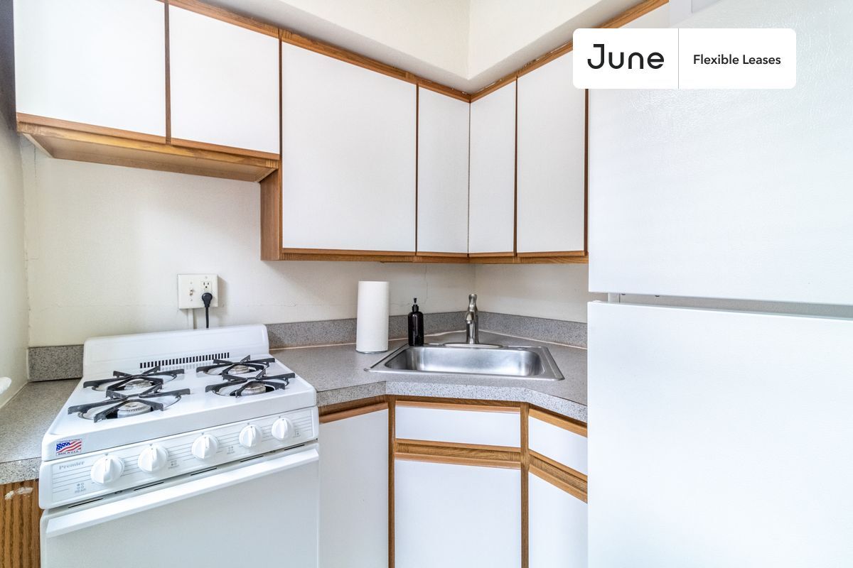 5 Braemore Rd., #1-15 - 5 Braemore Rd