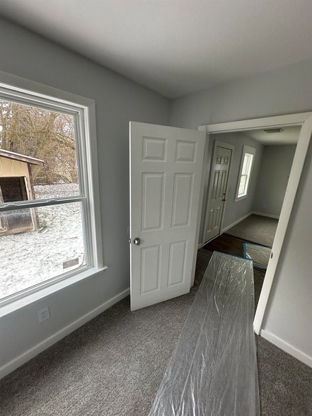 Building Photo - 748 S 24th St