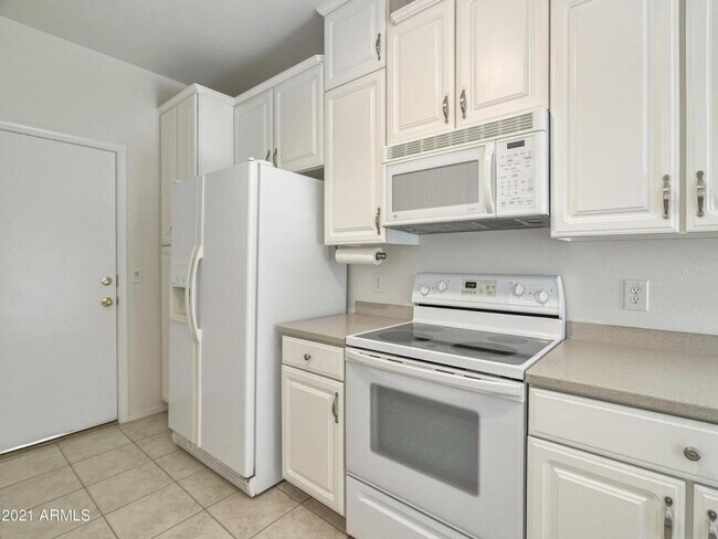 Building Photo - 34901 N 30th Dr