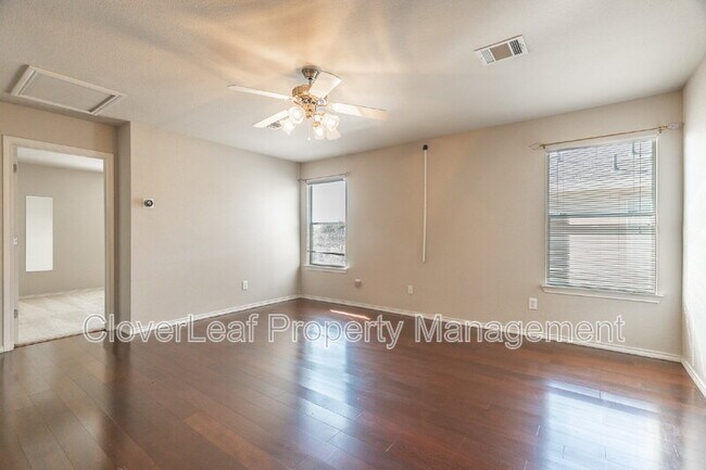 Building Photo - 104 Rattlesnake Way