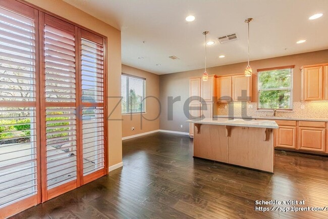 Building Photo - 681 Ringneck Ct