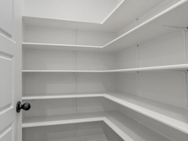 Building Photo - 12501 Chumleys St