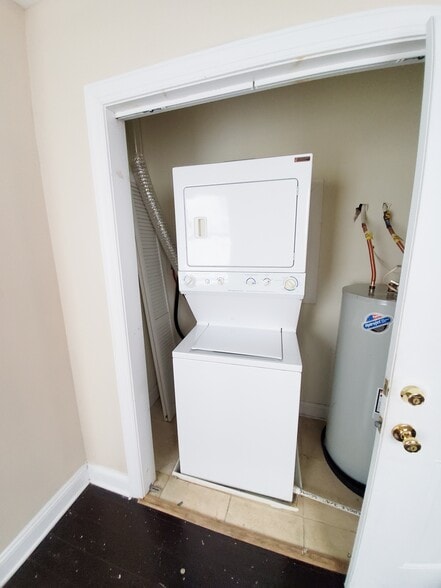 Building Photo - 1616 Fontain St