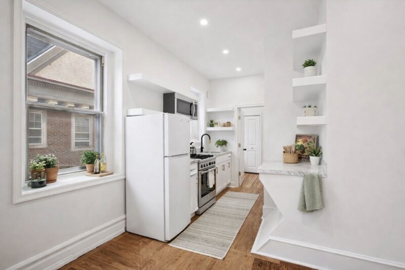 Building Photo - 236 Harvey St