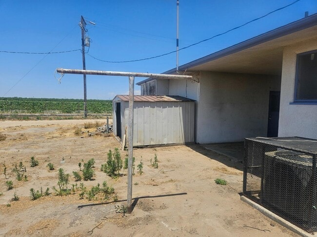 Building Photo - 3871 S Clovis Ave