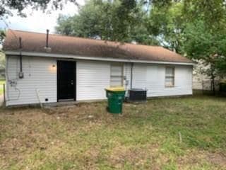 Building Photo - 1003 Largo St