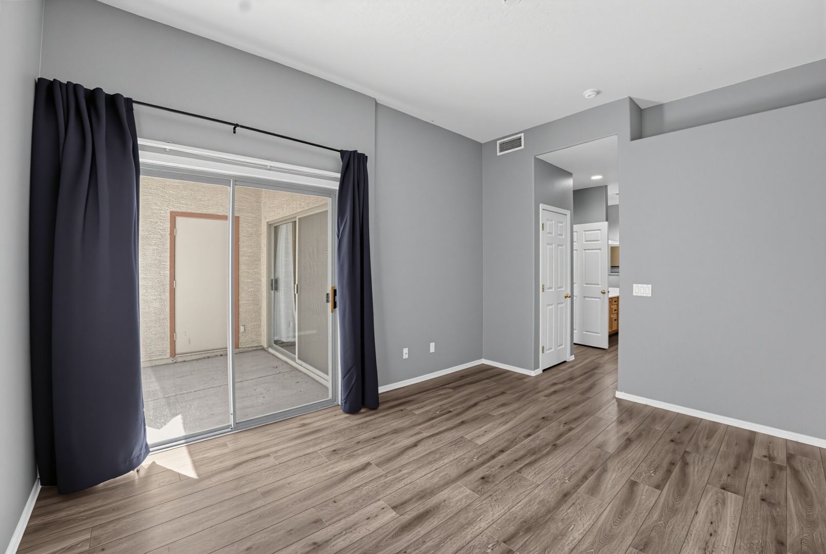 Building Photo - 205 N 74th St