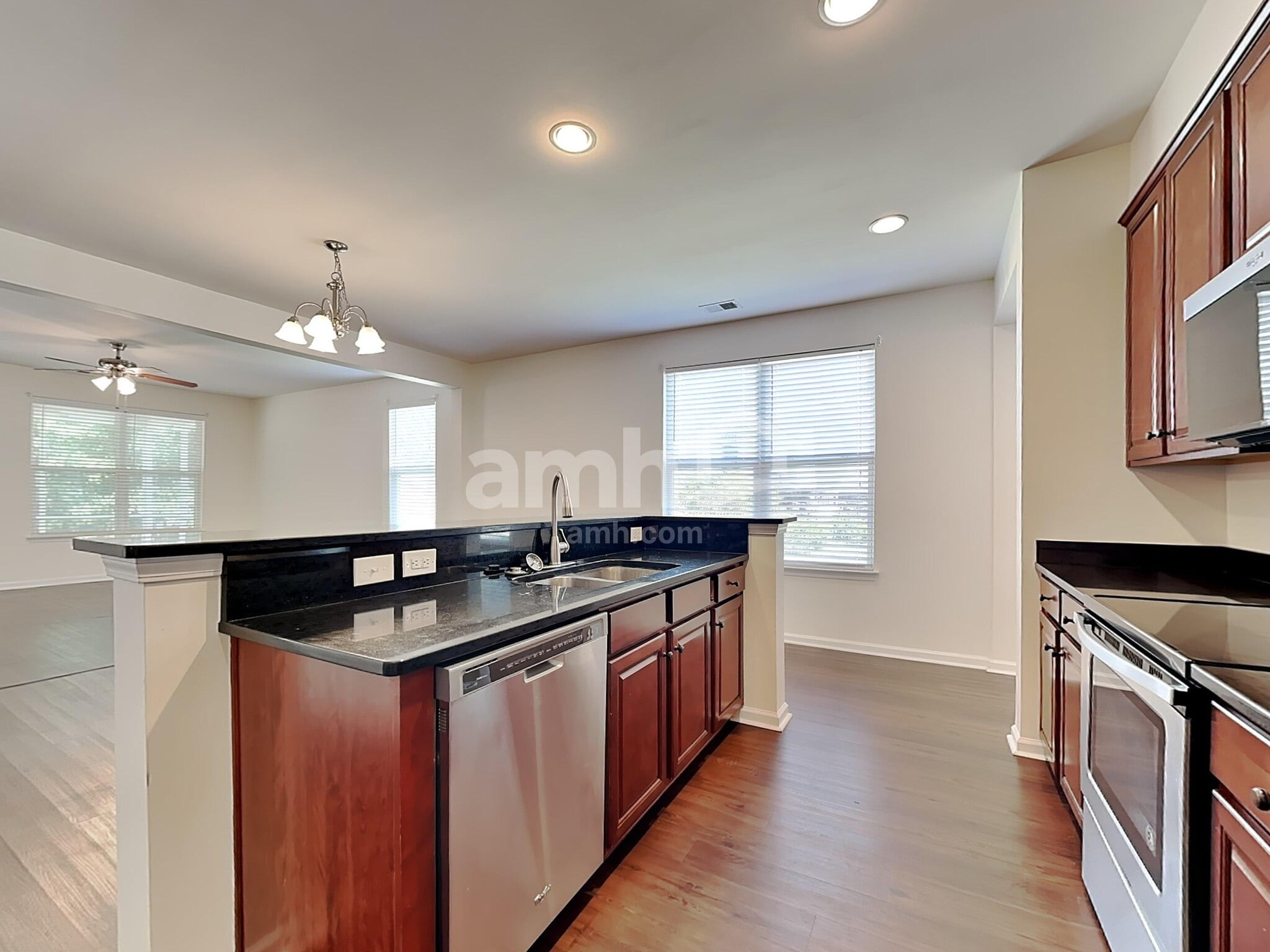 Building Photo - 285 Oglethorpe Cir