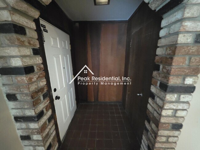 Building Photo - Norcade2912