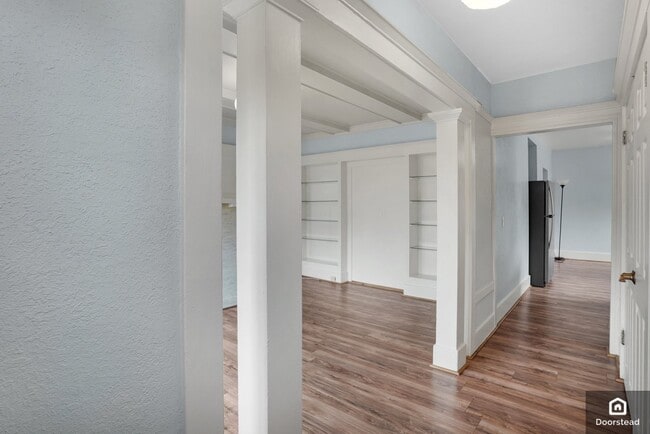 Building Photo - 1035 63rd St