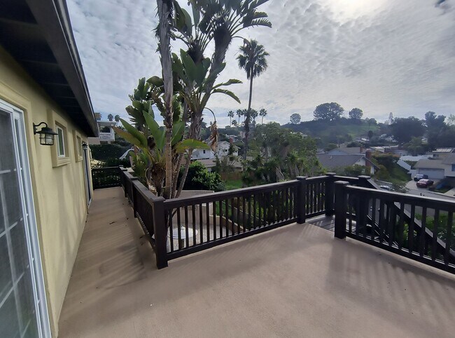 Building Photo - Upgraded Two Story Home - Bay Ho - View Lot - Central AC