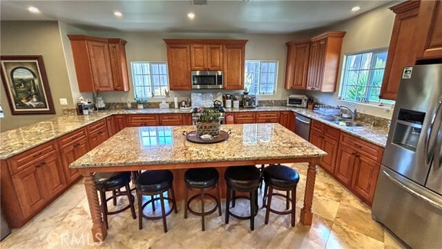 Building Photo - 104 Avenida Caballeros