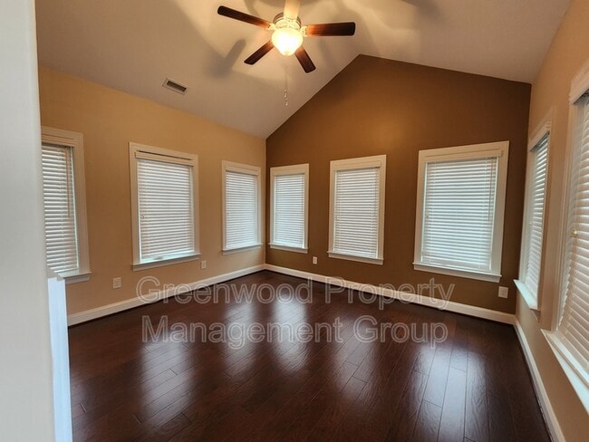 Building Photo - 649 Nikyle Cir