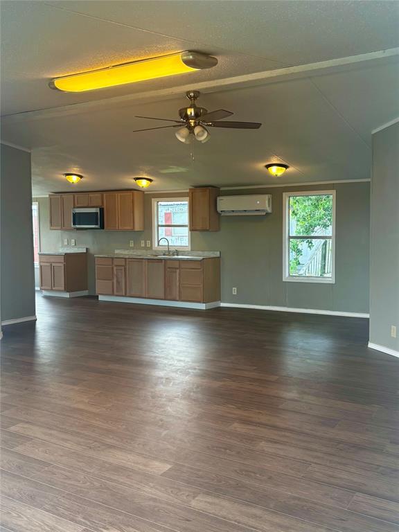 Building Photo - 2515 Oyster Creek Bend