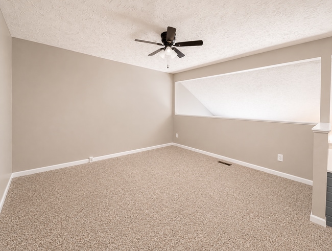 Building Photo - Spacious Townhome for Rent in West Knoxville-1 Bedroom