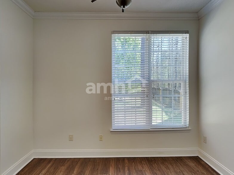 Building Photo - 6106 Trevor Simpson Dr