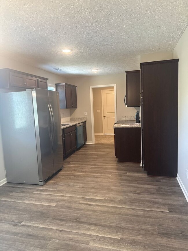 Building Photo - Brand new home in Shelbyville, TN
