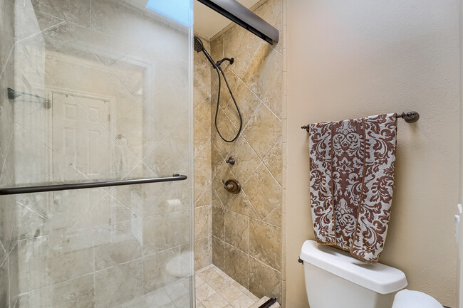 Side room in master bath with shower and toilet - 6256 Shoup Ave