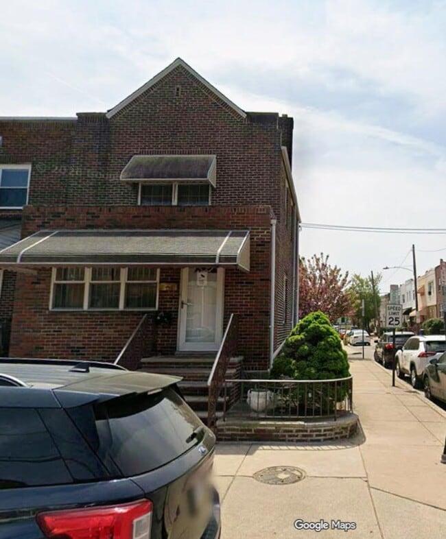 Building Photo - 1212 Johnston St
