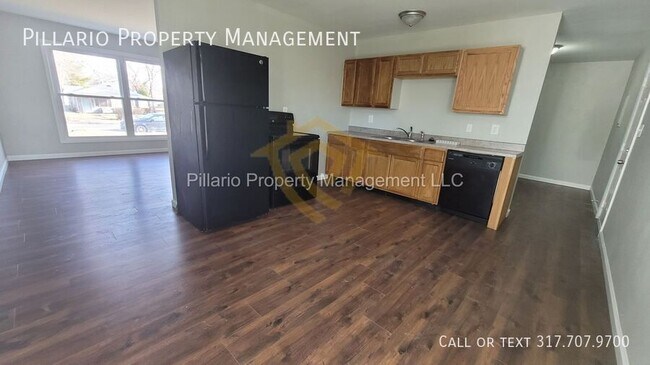 Building Photo - 2832 Manlove Ave